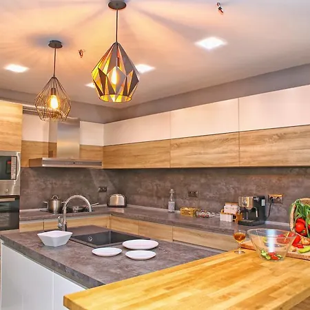 Heaven Hills Tsŭrkva