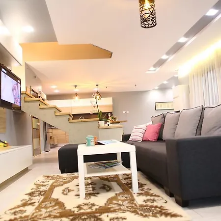 Heaven Hills Tsŭrkva