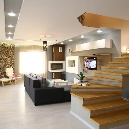 Villa Heaven Hills