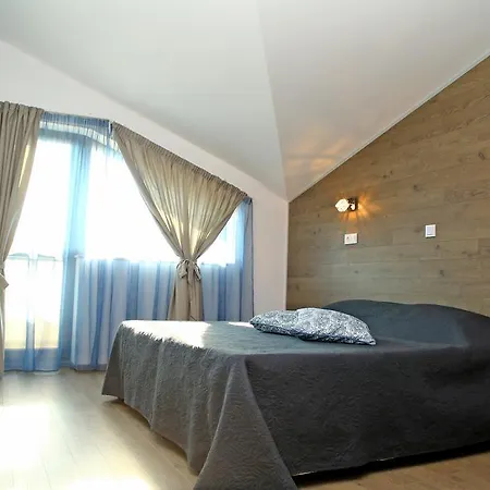 Villa Heaven Hills Tsurkva