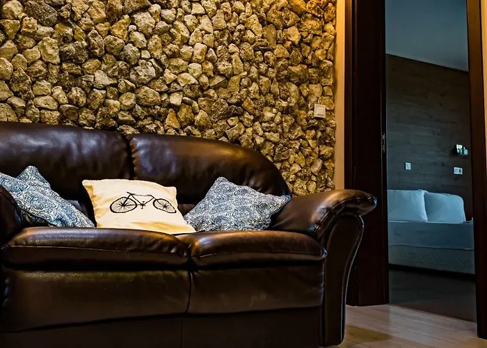 Heaven Hills Villa Tsŭrkva